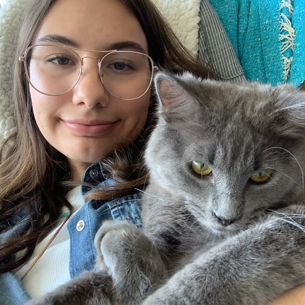 Meet your Posher, Amy